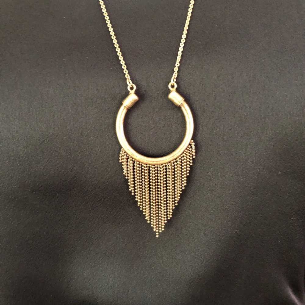 Octavia Chain Pendant Necklace - Picture 4 of 4